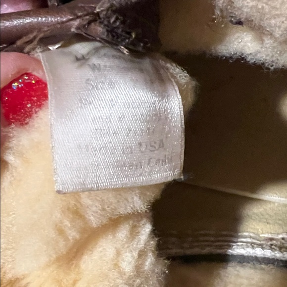 L.L. Bean Women's Bean Boots, 10" Shearling-Lined size 7 - Picture 2 of 11